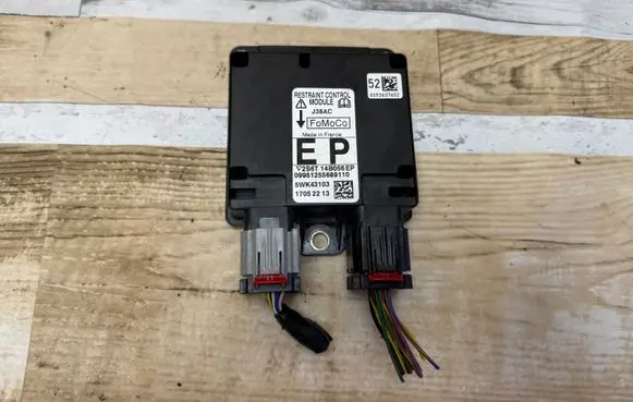 Mazda 2 Airbag control unit/module 5WK43103 17052213 0951255689110