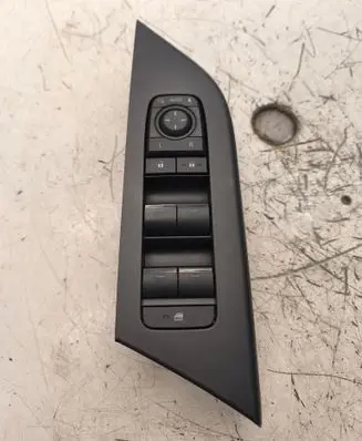 Toyota C-HR II Electric window control switch 8404047140