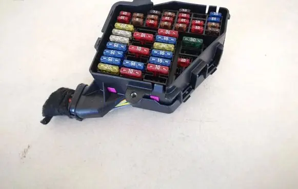Audi A3 S3 8L Fuse box set