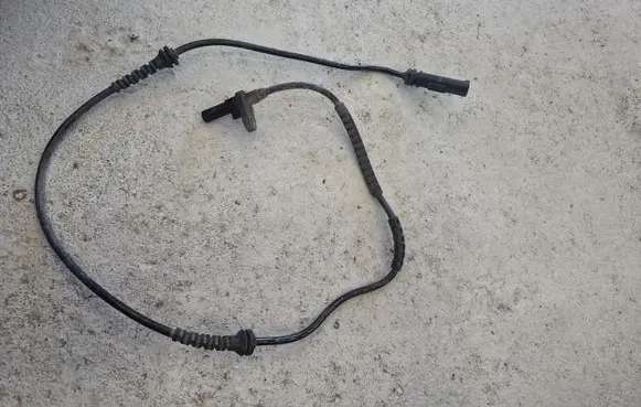 BMW 6 F12 F13 ABS brake wheel speed sensor 6782099