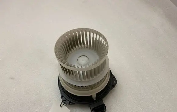 Toyota RAV 4 (XA50) Heater fan/blower 5285