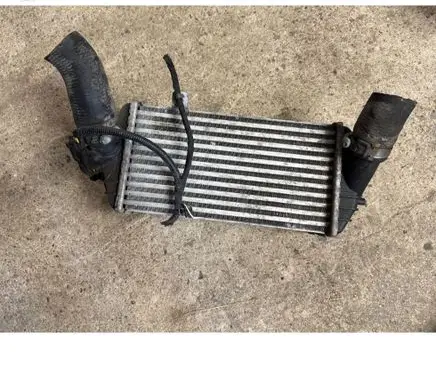 Hyundai i30 Intercooler radiator 282702A770