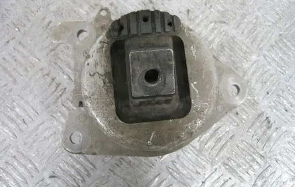 Alfa Romeo Stelvio Engine mount vacuum valve 00505515130