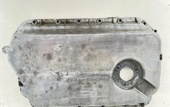 Audi A4 S4 B6 8E 8H Oil sump 06C103604C