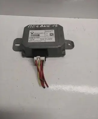 Renault Megane III Steering rack control module 293A03329R 41410357 5WK50279D
