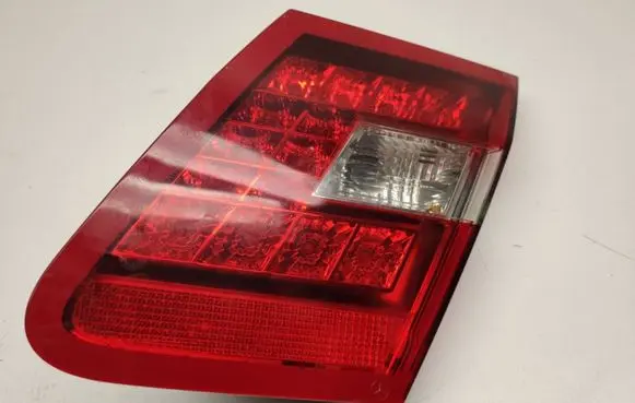 Mercedes-Benz E W212 Tailgate rear/tail lights A2128200864