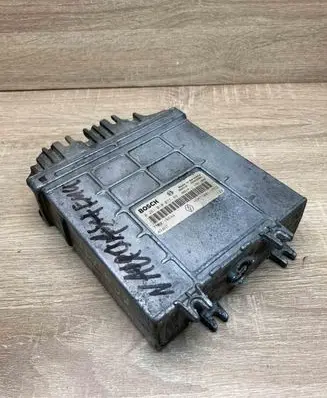 Renault Scenic I Engine control unit/module ECU 7700111552 0281010077