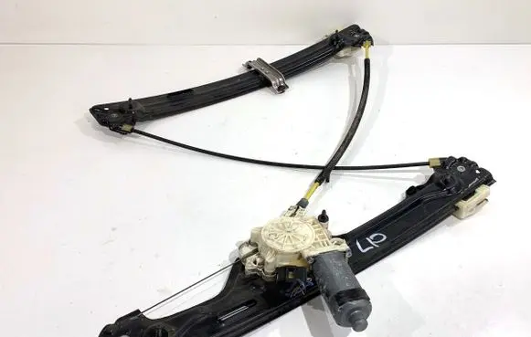 BMW X6 E71 Front door window regulator with motor 7197301