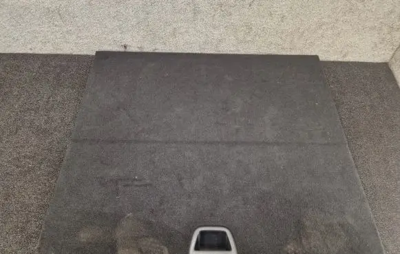 Trunk/boot floor carpet liner
