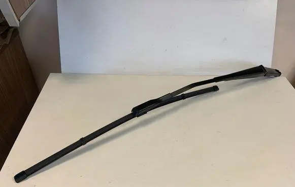 Audi A5 Front wiper blade arm 8W1955407