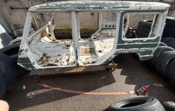 Mercedes-Benz G W461 W463 1st Gen Body 