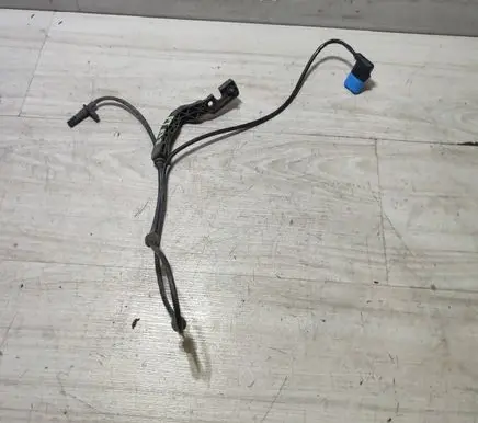 Mercedes-Benz CLA C117 X117 W117 ABS rear brake sensor A2469059402