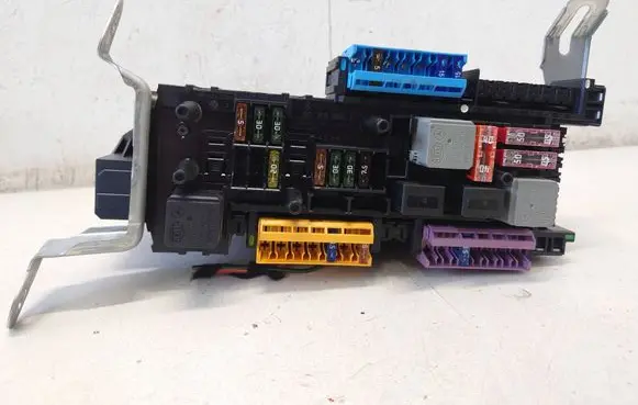 Mercedes-Benz E W212 SAM control unit A2129000004 2129000004