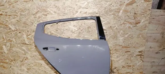 KIA Stinger Rear door