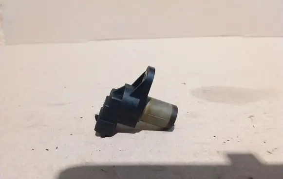 Mercedes-Benz E W211 Camshaft position sensor A0031539728