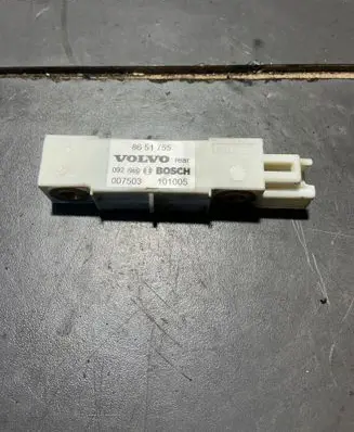 Volvo XC90 Airbag deployment crash/impact sensor 8651755 101005 007503