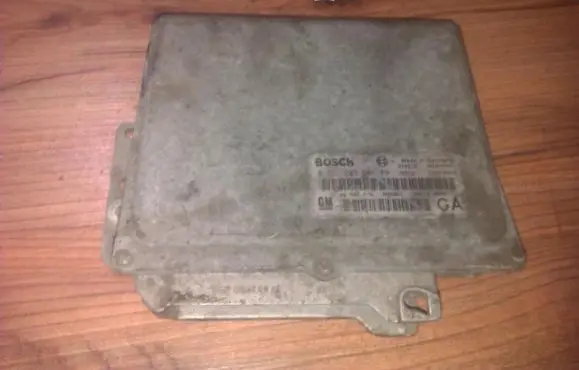 Opel Sintra Engine control unit/module 0261203548 90505770