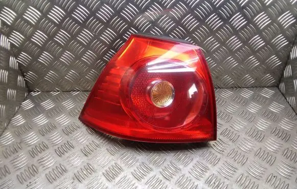 Volkswagen Golf V Rear/tail lights 1K6945095Q