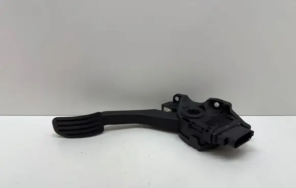 Volvo V60 Accelerator throttle pedal 31329062 C95YE03 6PV01083416