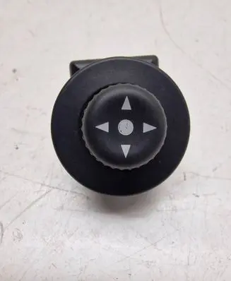 Peugeot 407 Wing mirror switch 185526