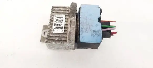 Renault Megane III Glow plug pre-heat relay 110678071R