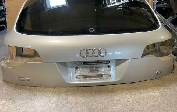 Audi Q7 4L Tailgate/trunk/boot lid