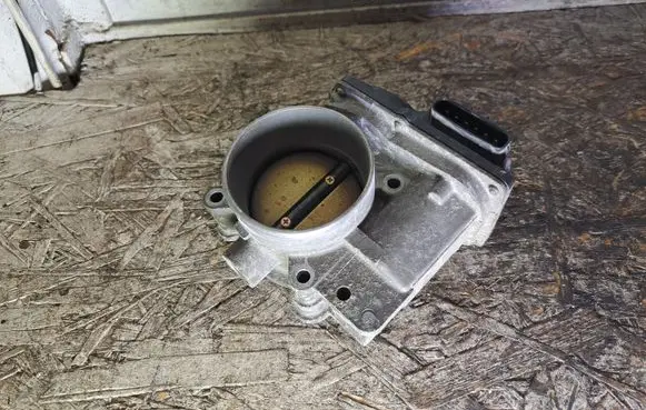 Volvo S40 Throttle valve 8677694 030913 00567