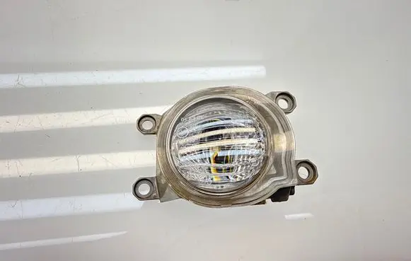 Toyota Yaris Cross Front fog light E4190585