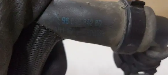 Peugeot 3008 I Engine coolant pipe/hose 9684684280