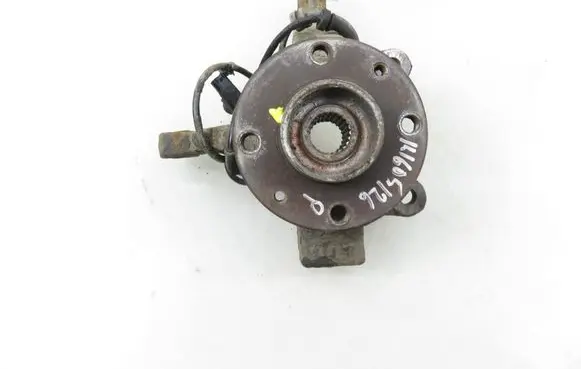 Nissan Note (E11) Front wheel hub spindle knuckle 