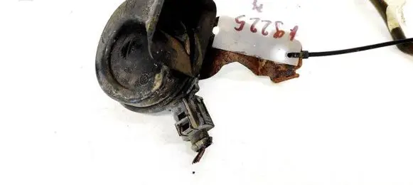 Skoda Octavia Mk2 (1Z) Horn signal E9001157