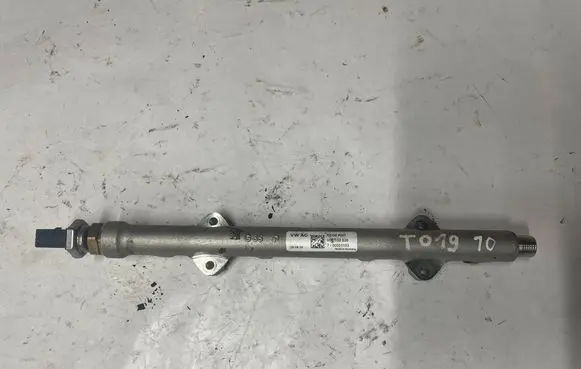Audi Q3 F3 Fuel main line pipe 05E133320 04C906054C