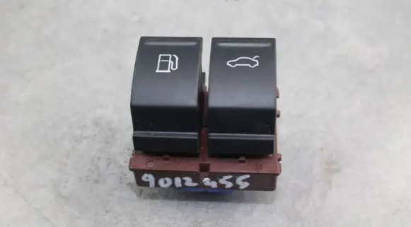 Volkswagen PASSAT CC Fuel tank opening switch 3C0959903B 3C0959903