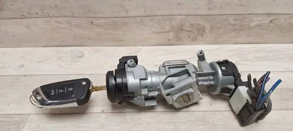Mazda 5 Ignition lock 3M513F880AC C23666938B X1T26471A