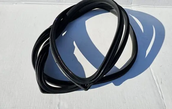 KIA Sportage Rear door rubber seal (on body) QLEBRLB2