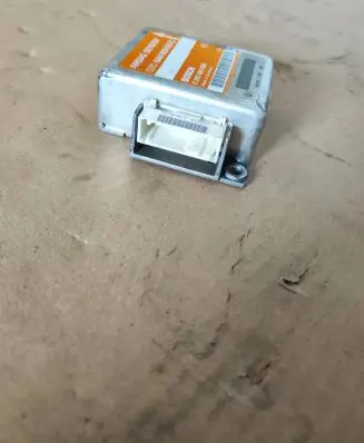 Audi A6 S6 C4 4A Airbag control unit/module 8A0959655C 0285001038