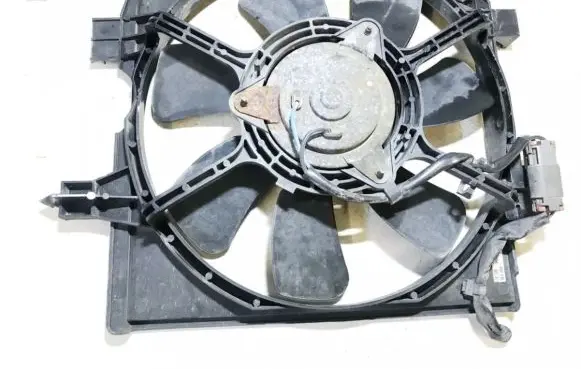 Mazda 323 F Radiator cooling fan shroud rfis
