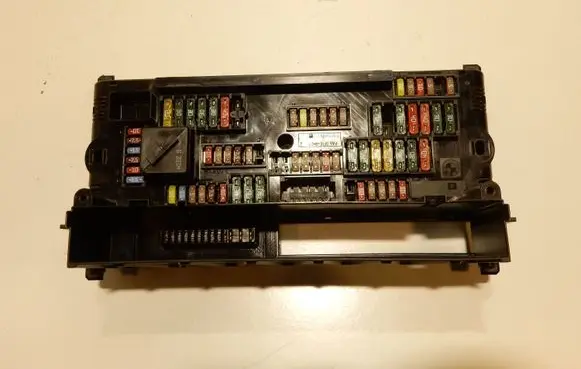 BMW 5 F10 F11 Fuse module 9234421 59186