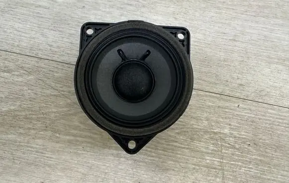 Porsche Cayenne (9Y0 9Y3) Front door speaker 971035415F