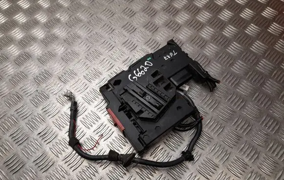 Mercedes-Benz SLK R172 Fuse box set A1725404905