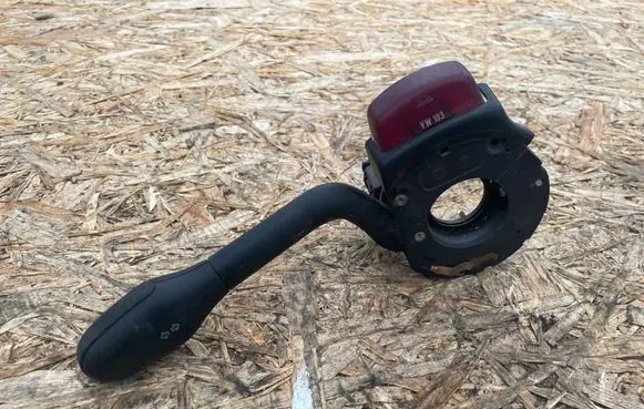 Volkswagen Golf III Indicator stalk
