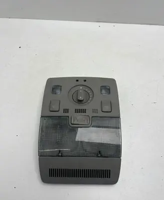 Audi A4 S4 B6 8E 8H Front seat light 8E0951177 70103105 H06S0004