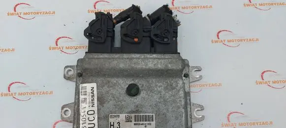 Nissan Qashqai Engine control unit/module BEM330400 MEC940240