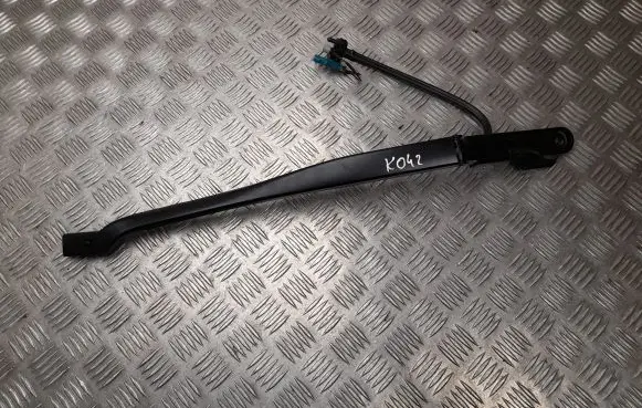 BMW iX1 Front wiper blade arm 7954655