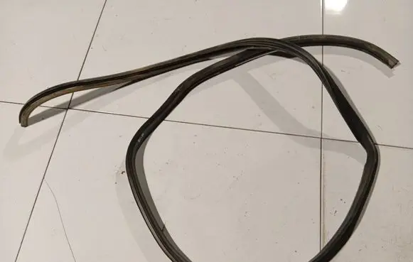 Rover 620 Rubber seal rear door 