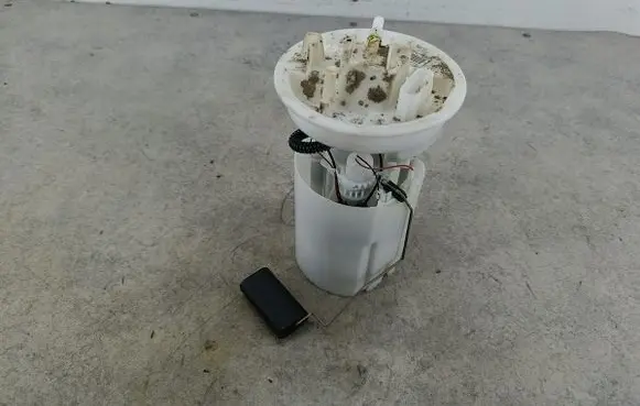 Mazda 3 II In-tank fuel pump 