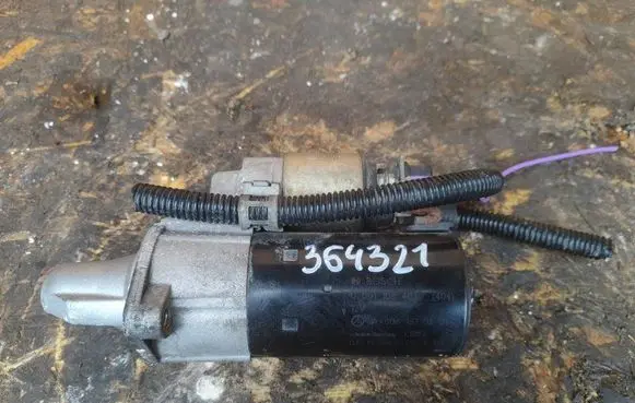 Mercedes-Benz E W211 Starter motor A0061510501
