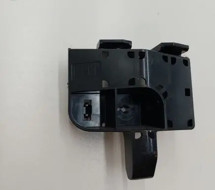 Nissan Leaf II (ZE1) Bumper support mounting bracket corner 85295SH0A