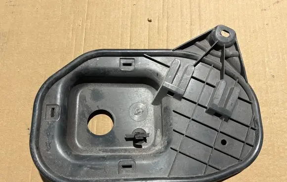 Mercedes-Benz SL R231 Fuse box cover A2317270288