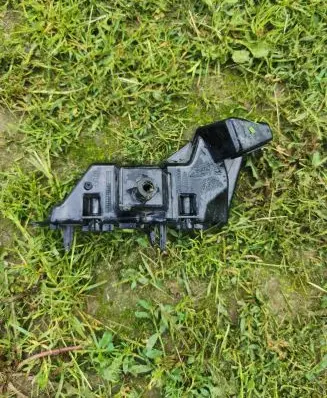 Ford Focus Front bumper mounting bracket JX7B-7D958-A